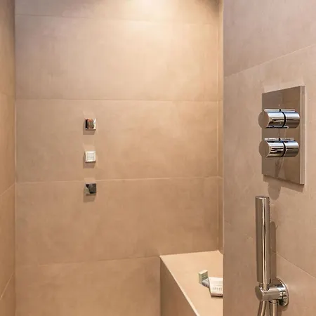 Privilegium Aparthotel 4*