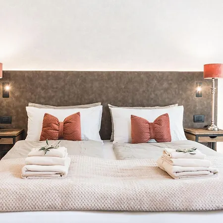 Privilegium 4* Lazise